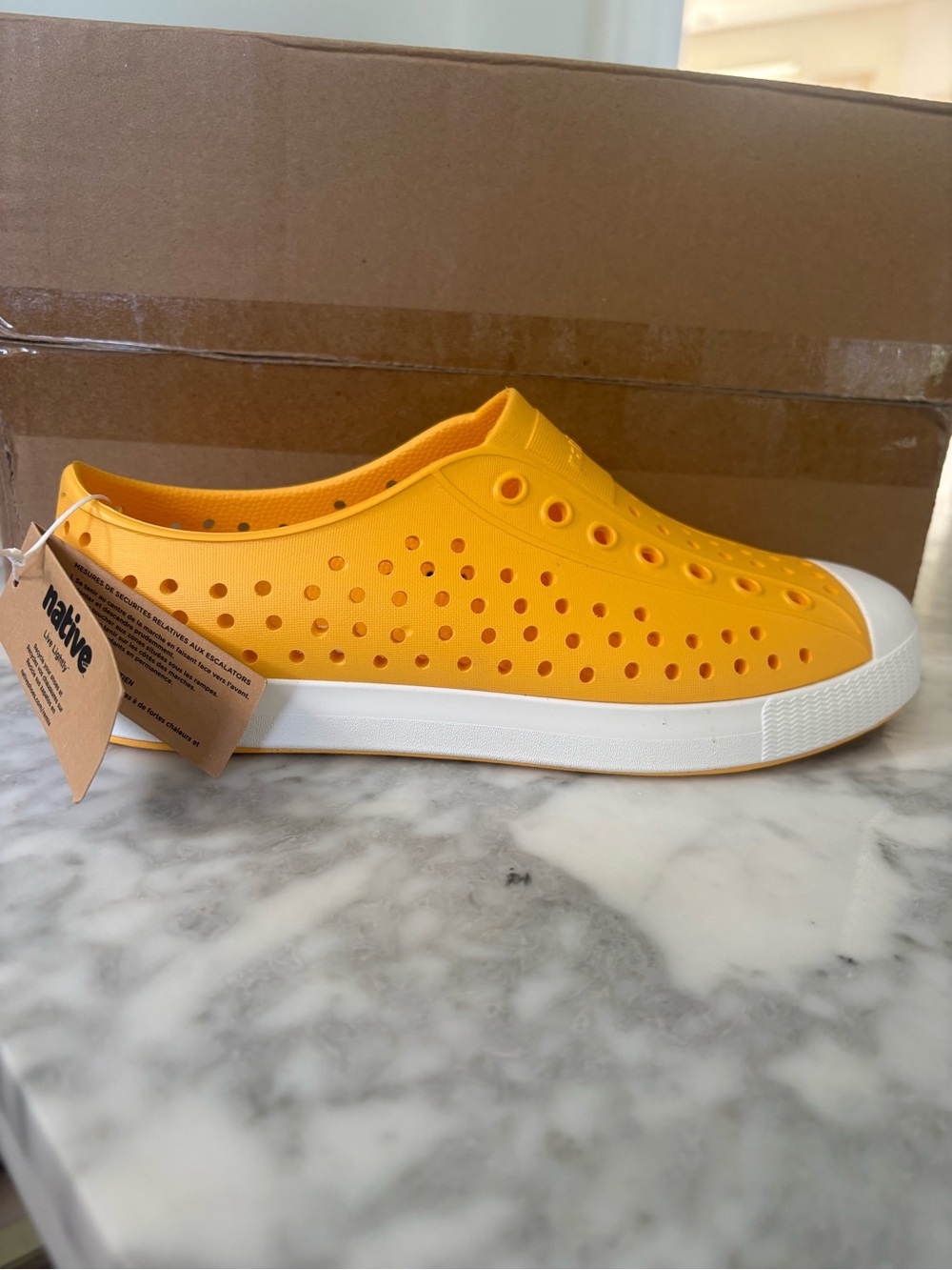 Unisex Native Kids Shoe NWT
